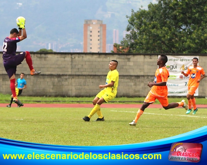 Súper Copa Juvenil Sub 20: Los felinos no se comieron las naranjas en Ditaires 