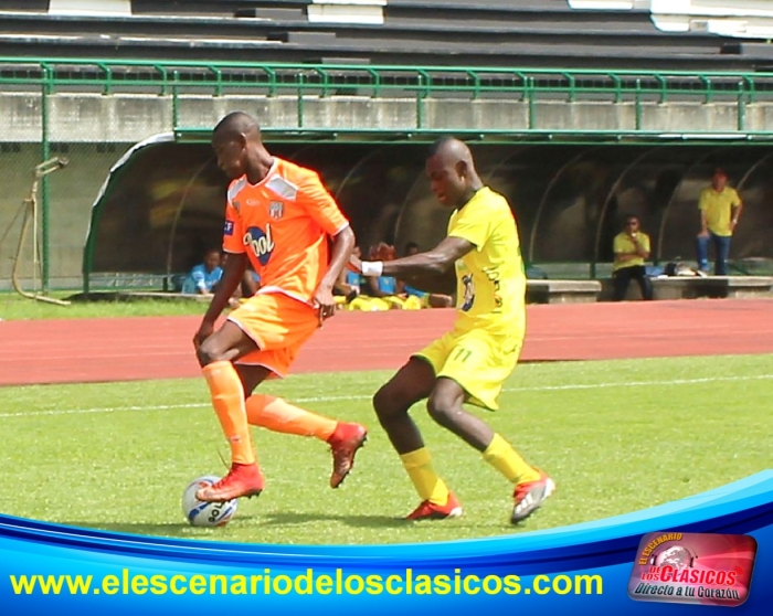 Súper Copa Juvenil Sub 20: Los felinos no se comieron las naranjas en Ditaires 