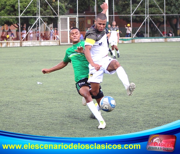 Ditaires F.C no encuentra el camino en la Primera A, perdió con el Politécnico