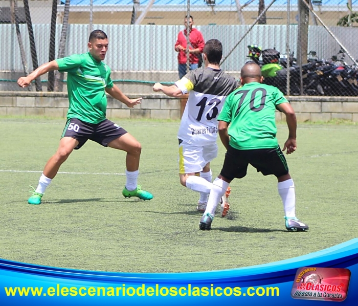 Ditaires F.C no encuentra el camino en la Primera A, perdió con el Politécnico