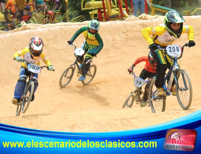 Fiesta y colorido deportivo en el 5° Chequeo de Saltamontes