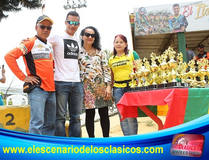 Fiesta y colorido deportivo en el 5° Chequeo de Saltamontes