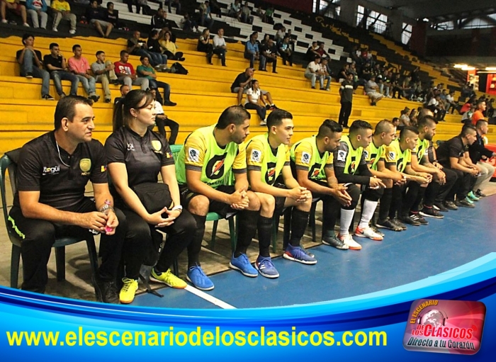 Tensionadita clasificación de Leones a la semifinal de Liga Nacional Futsal