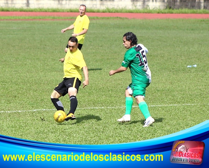 Plato futbolero en Ditaires con ex profesionales