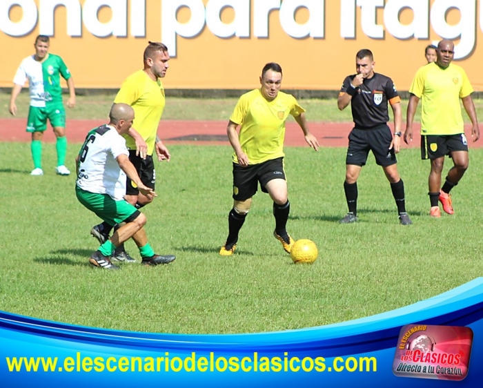 Plato futbolero en Ditaires con ex profesionales