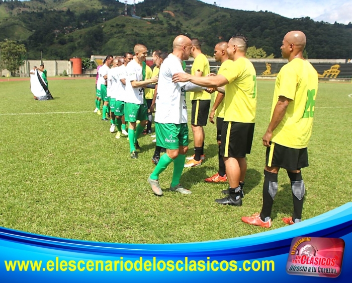 Plato futbolero en Ditaires con ex profesionales